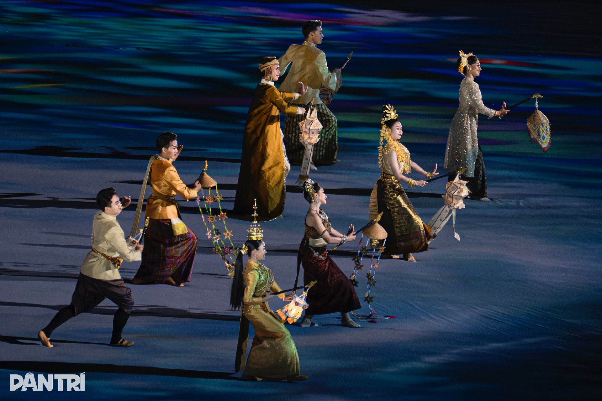 Bữa tiệc ánh sáng mãn nhãn tại lễ khai mạc SEA Games 33 - 7 Bữa tiệc ánh sáng mãn nhãn tại lễ khai mạc SEA Games 33 - 7