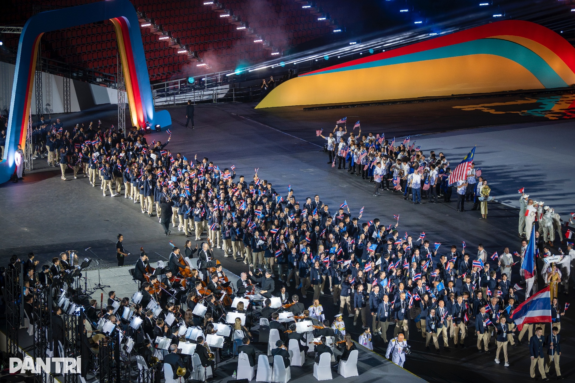 Bữa tiệc ánh sáng mãn nhãn tại lễ khai mạc SEA Games 33 - 15 Bữa tiệc ánh sáng mãn nhãn tại lễ khai mạc SEA Games 33 - 15