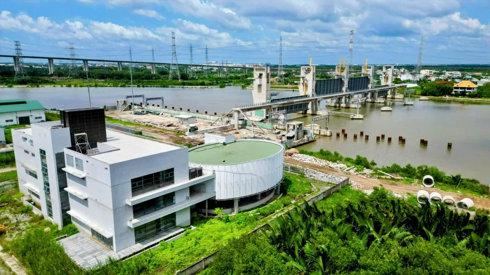 Dự án ngăn triều 10.000 tỉ đồng, một trong những dự án BT vướng mắc nhiều năm nay ở TP.HCM. Ảnh: LÊ THOA P5-anhchinh.jpg