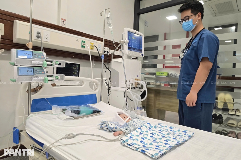 Bé 3 tháng tuổi nguy kịch vì sốc nhiễm khuẩn, cha mẹ nghèo bất lực cầu cứu - 5