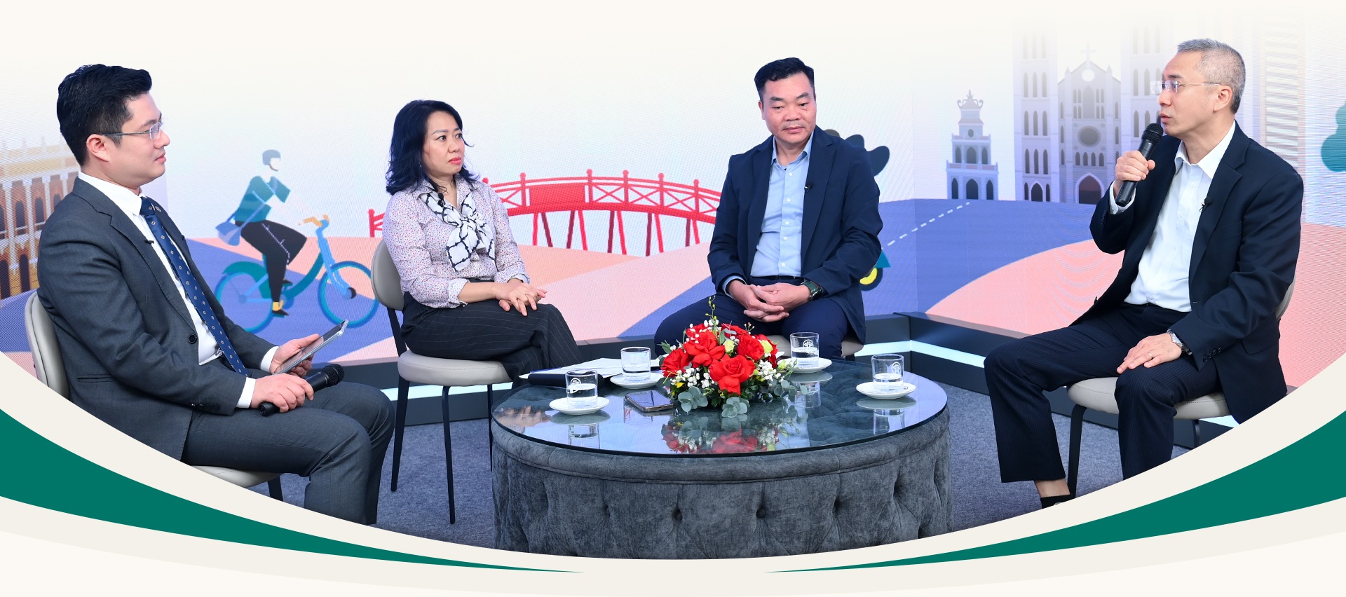 Hà Nội lo sinh kế thế nào cho người dân khi cấm xe máy xăng theo khu vực? - 21 Hà Nội lo sinh kế thế nào cho người dân khi cấm xe máy xăng theo khu vực? - 21