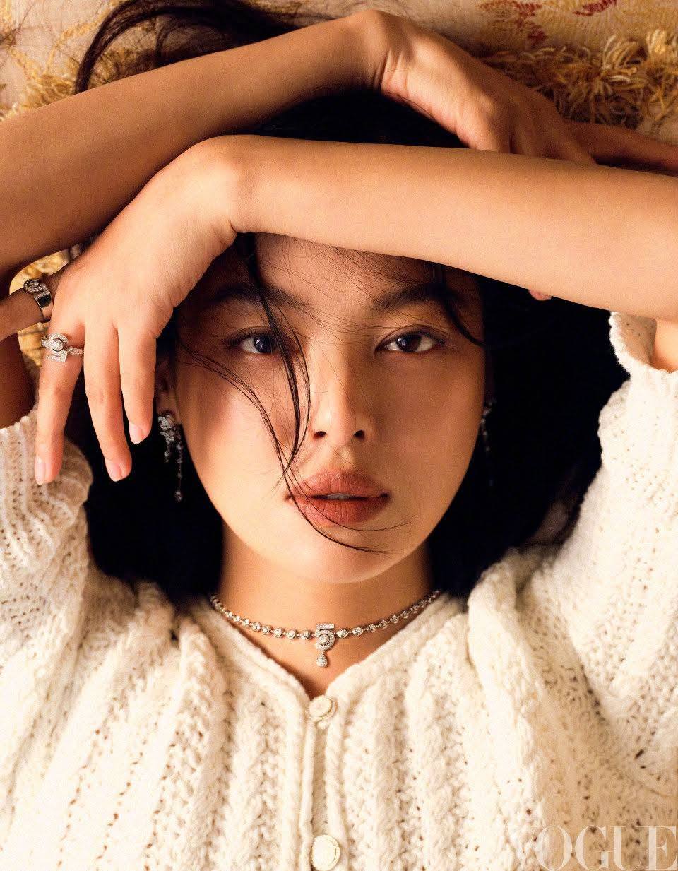 Tân Chỉ Lôi lập lại trật tự giới giải trí năm 2025 với diễn xuất xuất sắc - Ảnh 4. Tân Chỉ Lôi lập lại trật tự giới giải trí năm 2025 với diễn xuất xuất sắc - Ảnh 4.