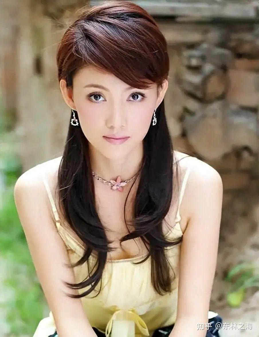 Nữ diễn viên 8X nổi tiếng bị hất văng lên trần xe khách, tử vong sau 18 tháng nguy kịch- Ảnh 2.