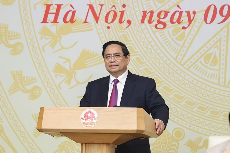 Thủ tướng Phạm Minh Chính nhấn mạnh yêu cầu nêu cao tinh thần trách nhiệm, quyết tâm phải cao, nỗ lực phải lớn, hành động quyết liệt, làm việc nào dứt việc đó, làm việc nào ra việc đó trong công tác này - Ảnh: VGP/Nhật Bắc Thủ tướng Phạm Minh Chính nhấn mạnh yêu cầu nêu cao tinh thần trách nhiệm, quyết tâm phải cao, nỗ lực phải lớn, hành động quyết liệt, làm việc nào dứt việc đó, làm việc nào ra việc đó trong công tác này - Ảnh: VGP/Nhật Bắc