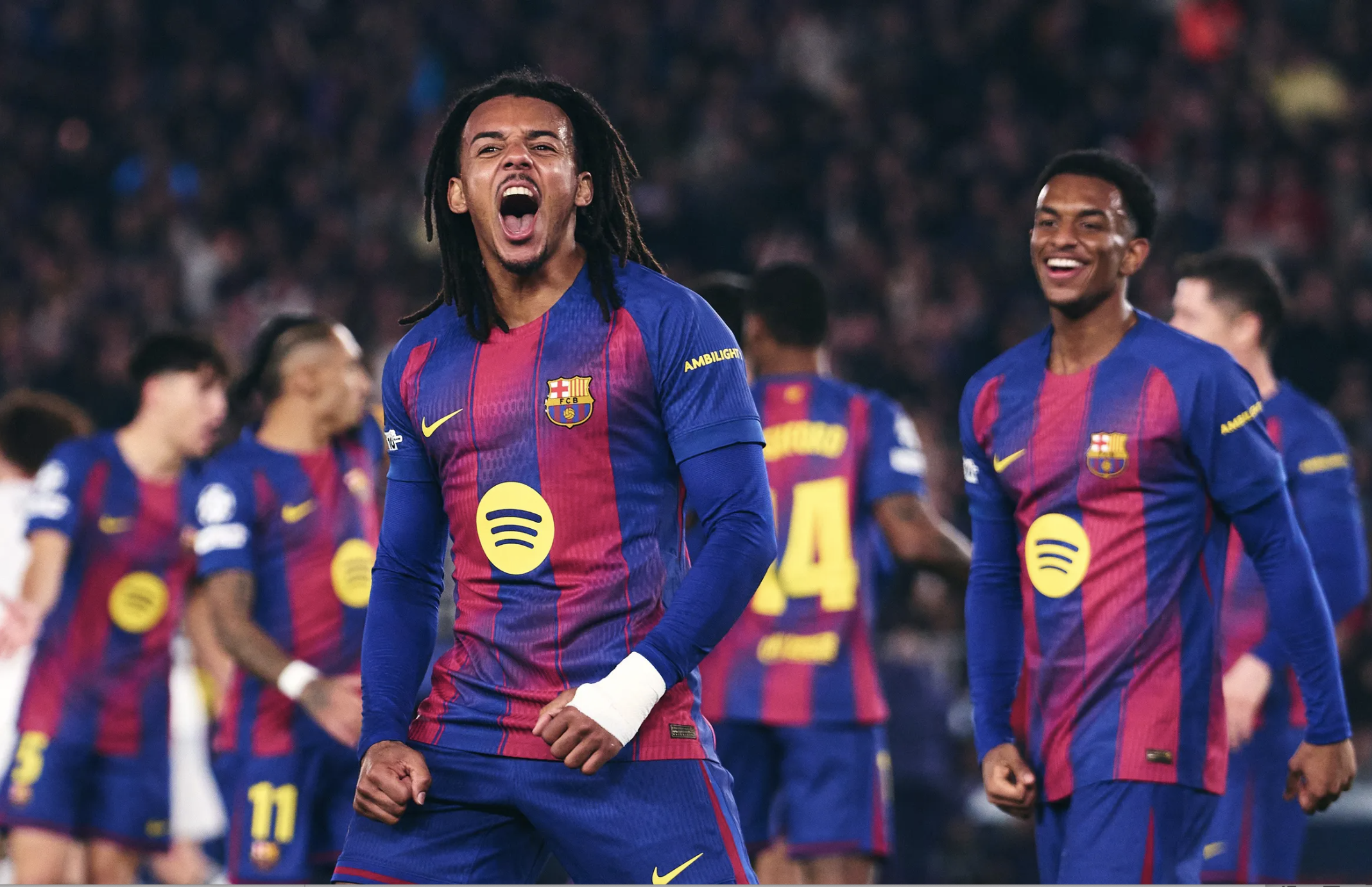 Hậu vệ tỏa sáng, Barcelona ngược dòng giành chiến thắng sân nhà ở Champions League 7 Hậu vệ tỏa sáng, Barcelona ngược dòng giành chiến thắng sân nhà - Ảnh 7.