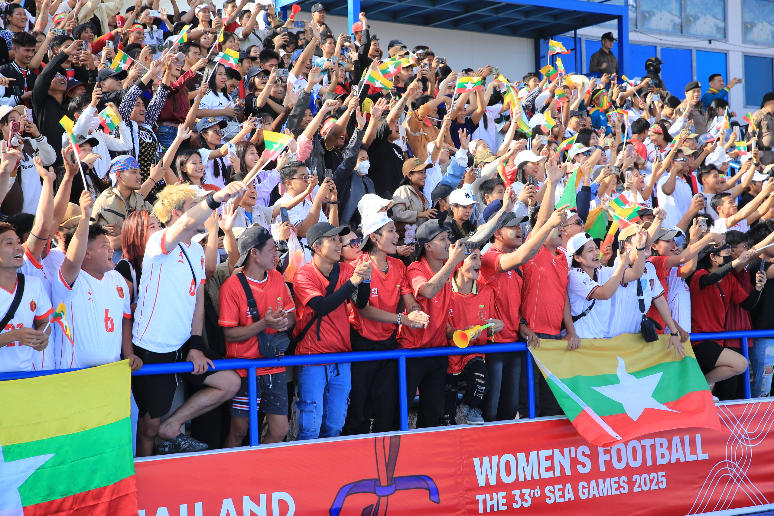 Cực nóng chuyện đặt vé xem SEA Games 33: CĐV Việt Nam cần tuân thủ điều gì, sẽ ‘trắng tay’ nếu…- Ảnh 12. Cực nóng chuyện đặt vé xem SEA Games 33: CĐV Việt Nam cần tuân thủ điều gì, sẽ ‘trắng tay’ nếu…- Ảnh 12.