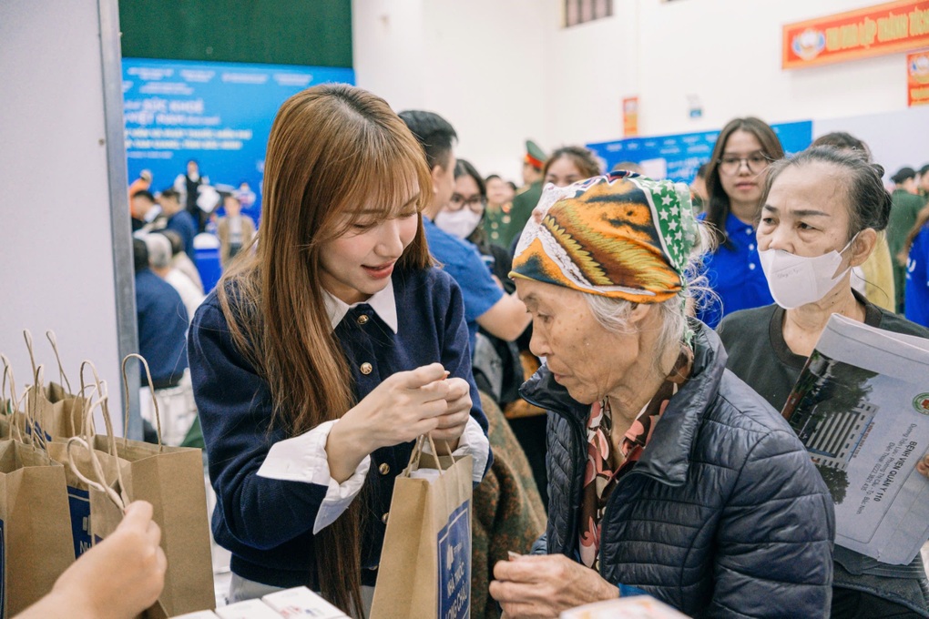 Hành trình chăm sóc sức khỏe hơn 33 triệu người Việt của Long Châu - 5