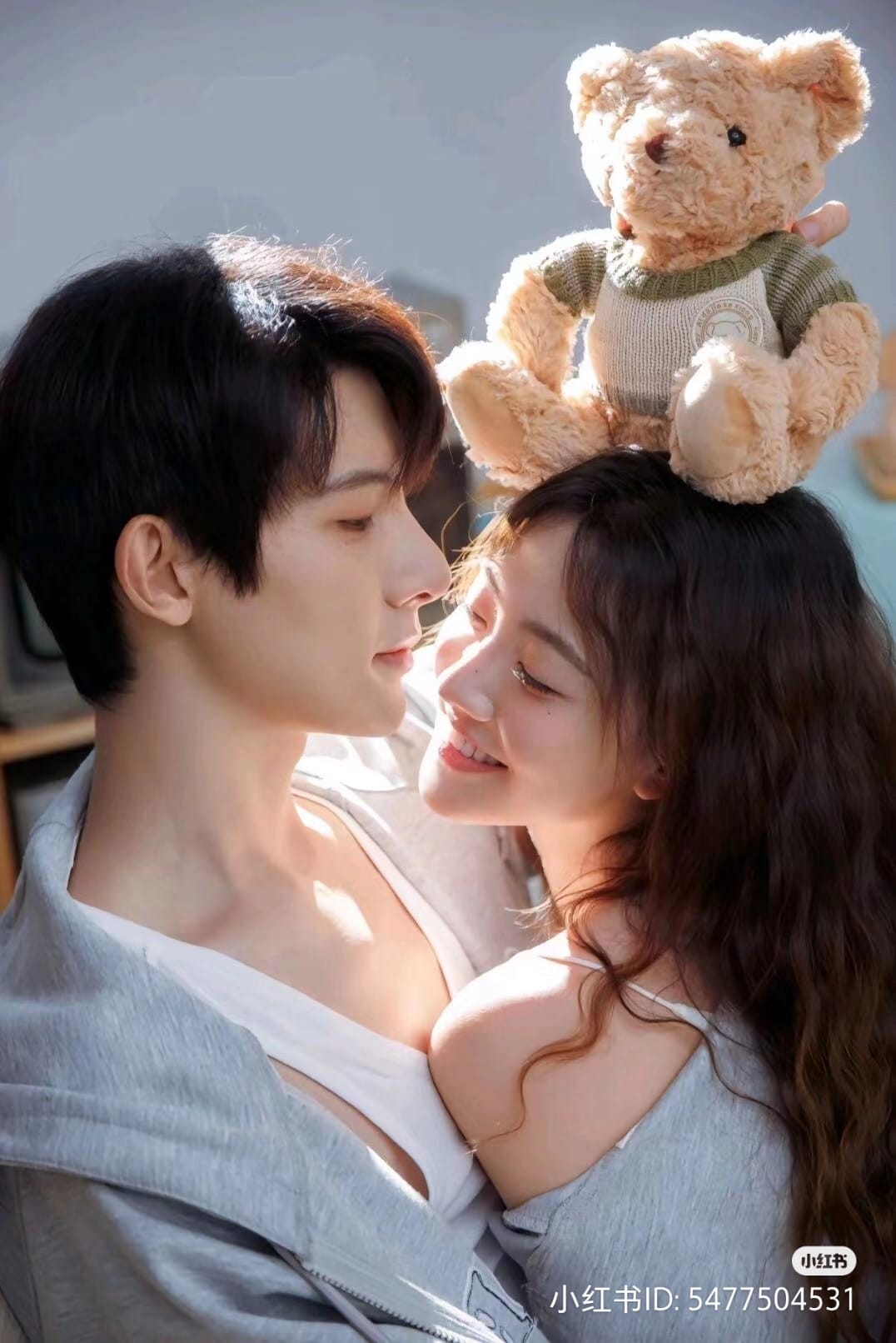 Cặp đôi Chu Nhất Vị Bạch Hân Di tái hợp lần 34 gây bão mạng xã hội - Ảnh 2. Cặp đôi Chu Nhất Vị Bạch Hân Di tái hợp lần 34 gây bão mạng xã hội - Ảnh 2.