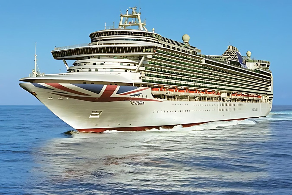 Virus tấn công du thuyền hạng sang, 100 khách đổ bệnh đều bị nôn mửa - 2