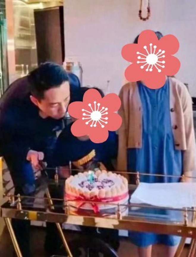 343 ngày tang tóc của showbiz: Hơn chục sao đột tử, hết tự sát, bạo bệnh lại đến tai nạn ngã lầu đầy uẩn khúc- Ảnh 3. 343 ngày tang tóc của showbiz: Hơn chục sao đột tử, hết tự sát, bạo bệnh lại đến tai nạn ngã lầu đầy uẩn khúc- Ảnh 3.