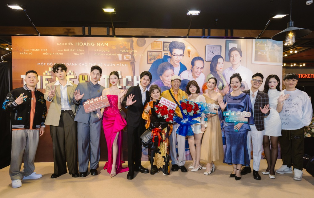 NSƯT Chiều Xuân bật khóc khi xem phim của con gái út Hồng Khanh - 3