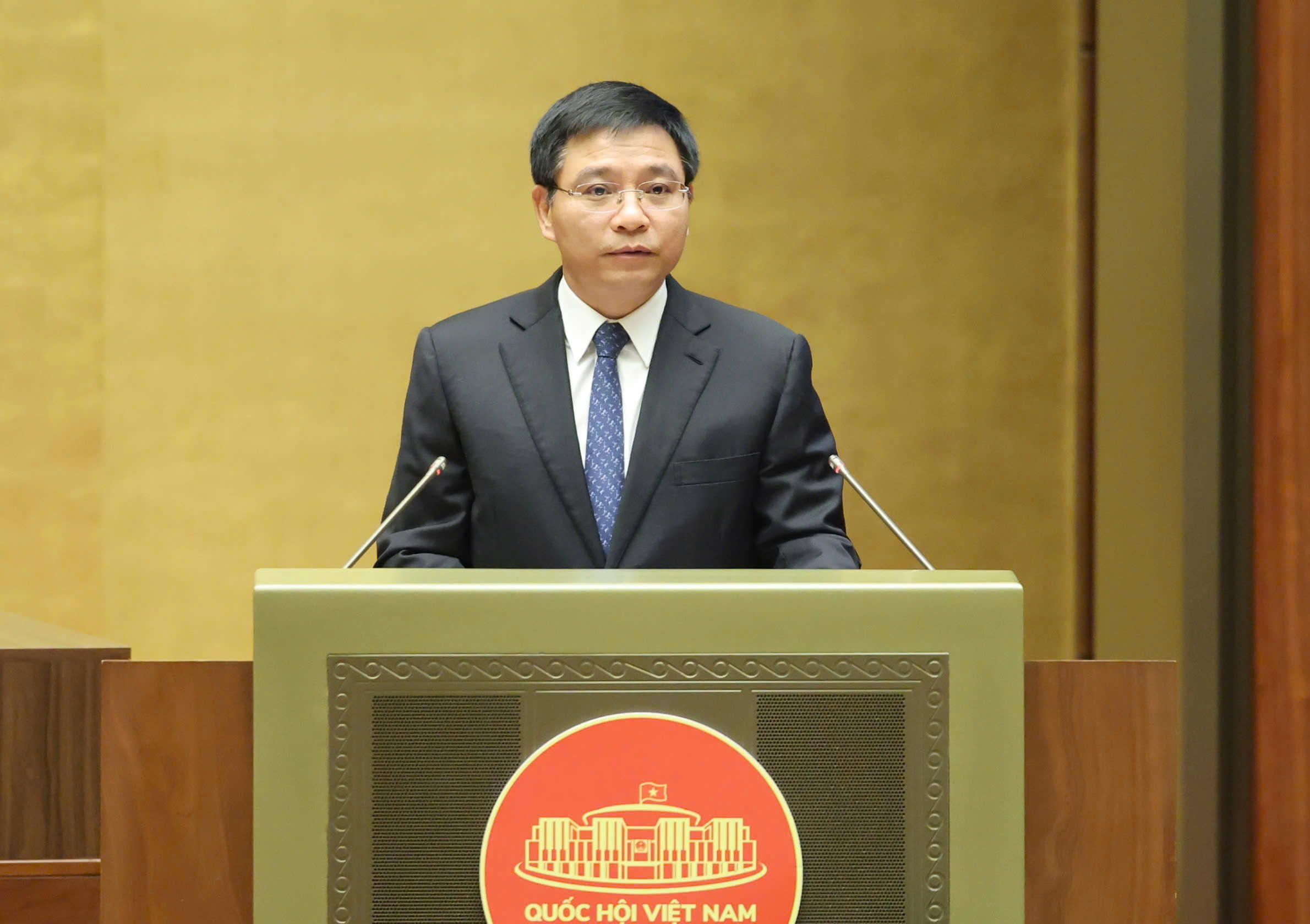 Chính thức áp thuế giao dịch bất động sản, vàng miếng, ngưỡng chịu thuế hộ kinh doanh là 500 triệu 2 Chính thức áp thuế giao dịch bất động sản, vàng miếng, ngưỡng chịu thuế hộ kinh doanh là 500 triệu - Ảnh 3.