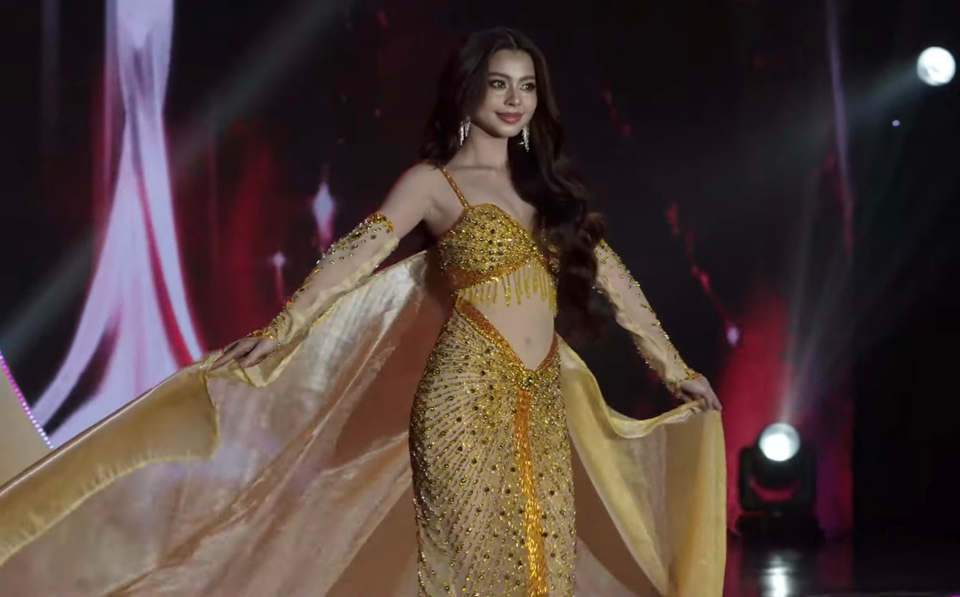 1765342637 655 Mai Ngo dung chieu khi dien ao tam o ban