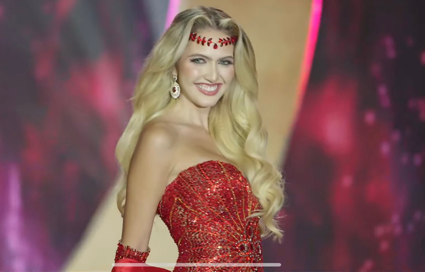 1765342637 996 Mai Ngo dung chieu khi dien ao tam o ban