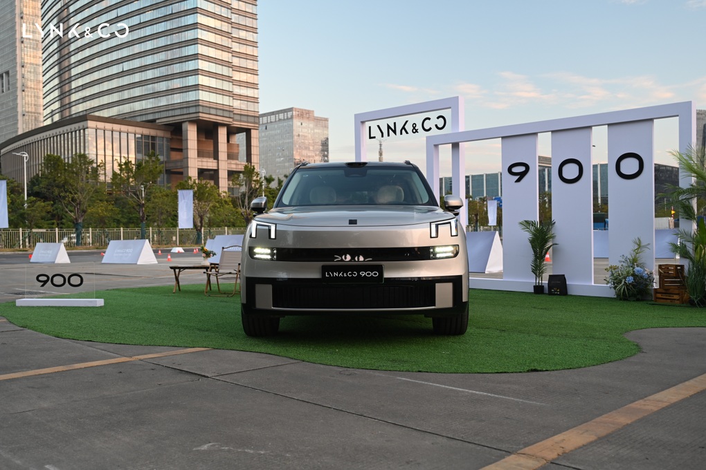 Lynk  Co 900 đánh dấu bước tiến sản phẩm và thiết kế tại Guangzhow Auto Show 2025 - 4