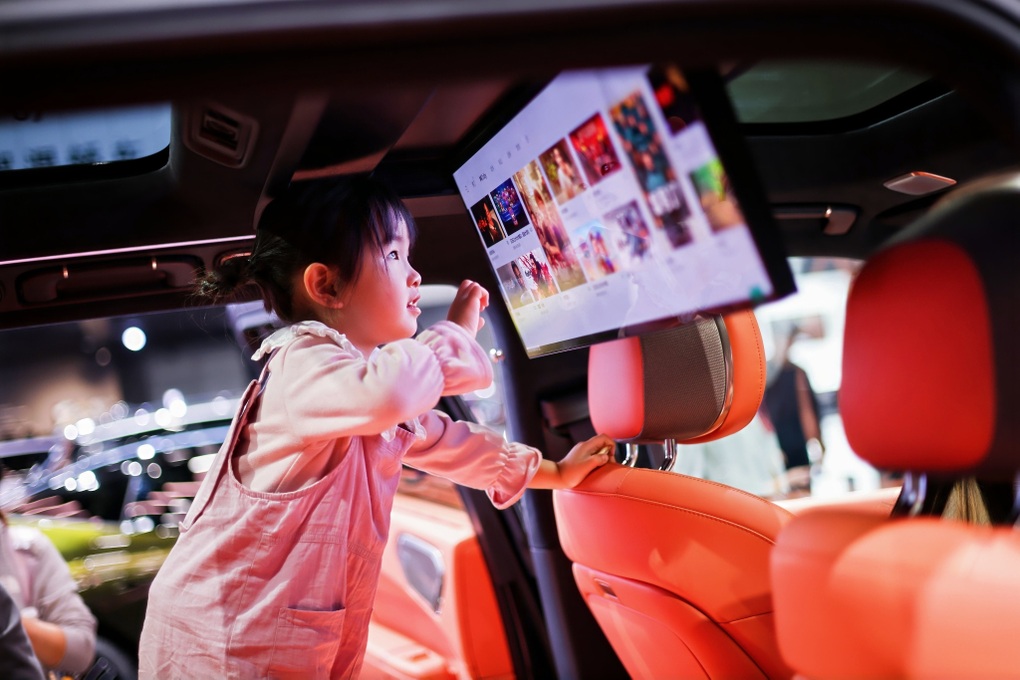 Lynk  Co 900 đánh dấu bước tiến sản phẩm và thiết kế tại Guangzhow Auto Show 2025 - 6