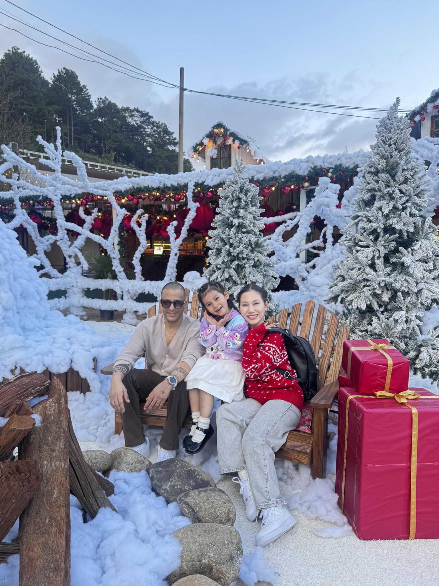 1765351158 979 Chang re Cuba ve ra mat khien me vo khong