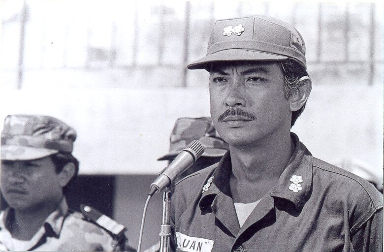 Cố nghệ sĩ Chánh Tín, người đảm nhận vai Đại tá Nguyễn Thành Luân là linh hồn của Ván Bài Lật Ngửa