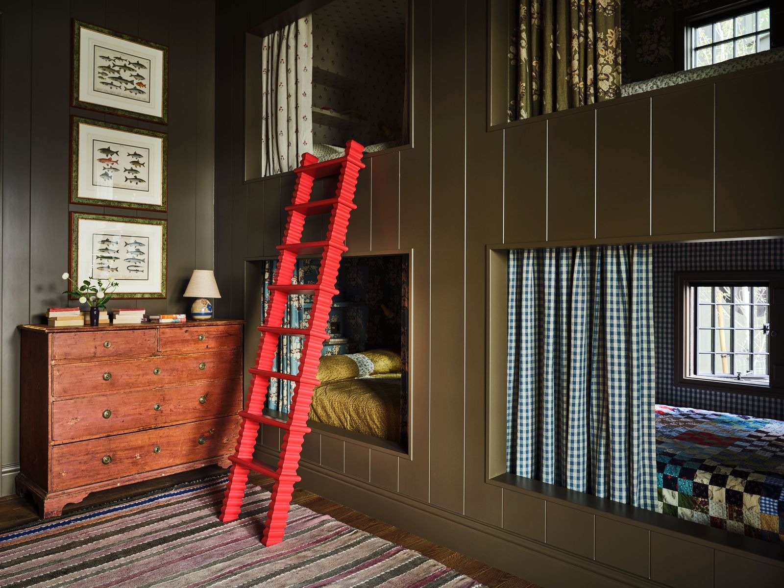 Gái đẹp nhất hành tinh lộ 