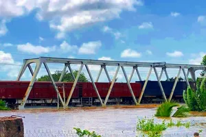 Quyết định 'phút 89' đã cứu cầu Móng giữa dòng lũ dữ thế nào?