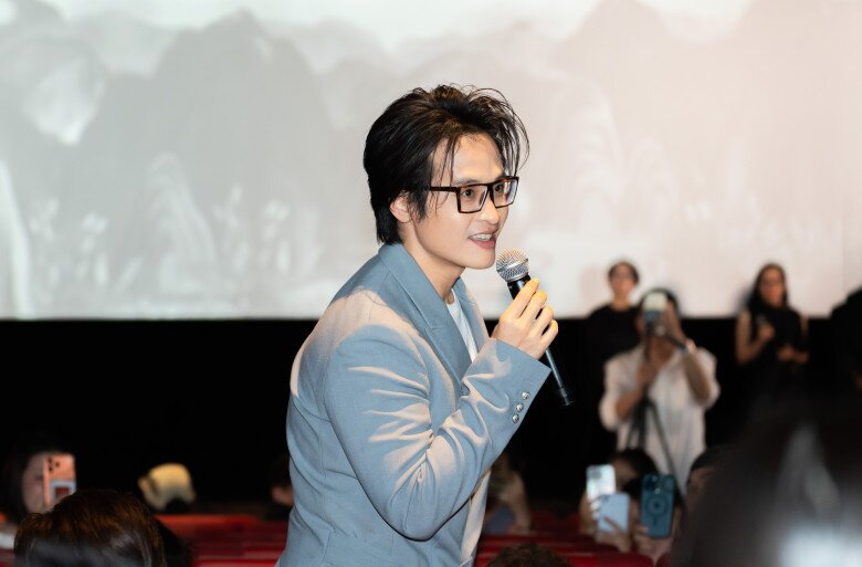 Hà Anh Tuấn cho biết toàn bộ doanh thu từ bộ phim sẽ được dành tặng cho chương trình “Như Chưa Hề Có Cuộc Chia Ly”. 