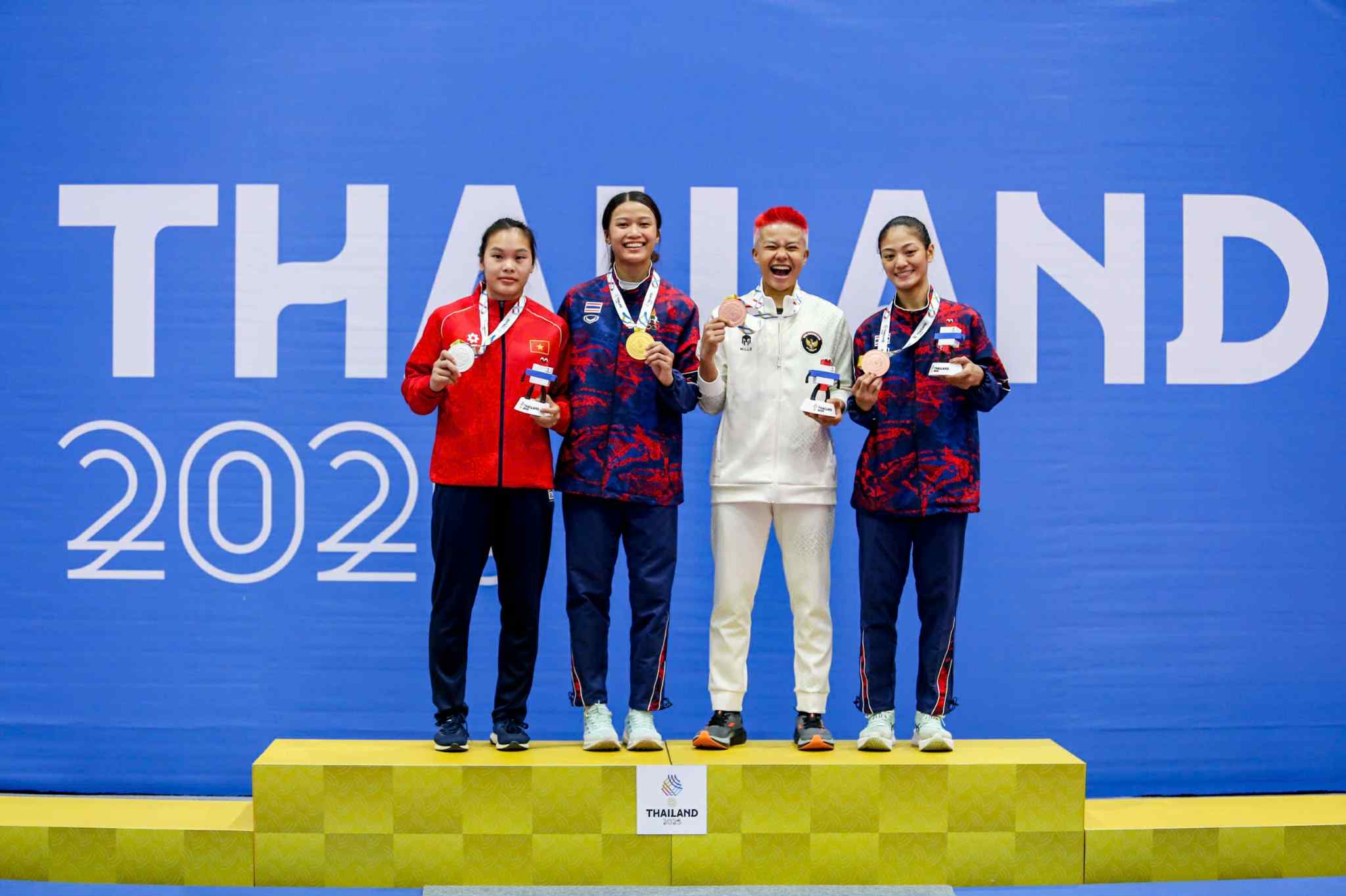 SEA Games 33 ngày 10-12: Taekwondo mang về cho VN tấm huy chương vàng thứ hai 5 SEA Games 33 - Ảnh 5.