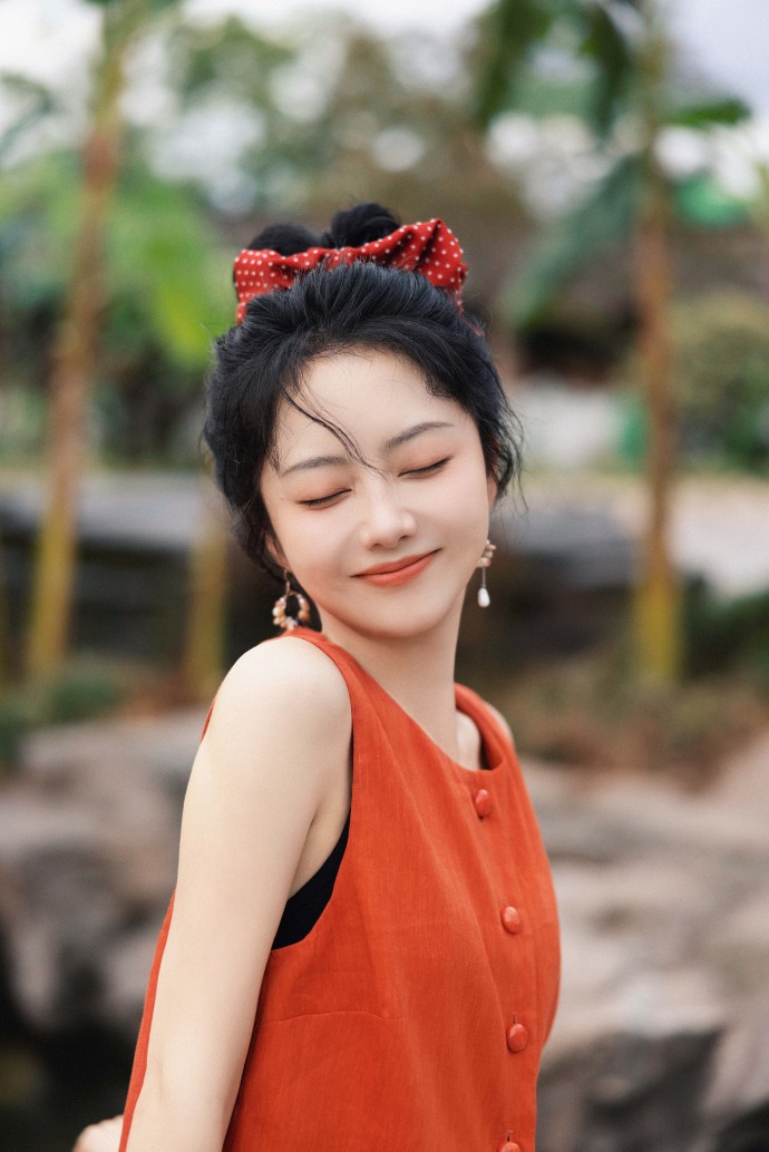 5 mỹ nhân đẹp nhất Trung Quốc 2025: Lưu Diệc Phi xếp sau Địch Lệ Nhiệt Ba, hạng 1 ai nghe tên cũng sốc- Ảnh 25. 5 mỹ nhân đẹp nhất Trung Quốc 2025: Lưu Diệc Phi xếp sau Địch Lệ Nhiệt Ba, hạng 1 ai nghe tên cũng sốc- Ảnh 25.