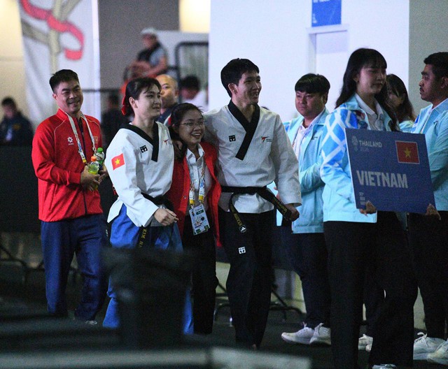 Diễn biến Việt Nam thi đấu SEA Games 33 hôm nay 10/12: Việt Nam có 2 huy chương vàng - Ảnh 14. Diễn biến Việt Nam thi đấu SEA Games 33 hôm nay 10/12: Việt Nam có 2 huy chương vàng - Ảnh 14.