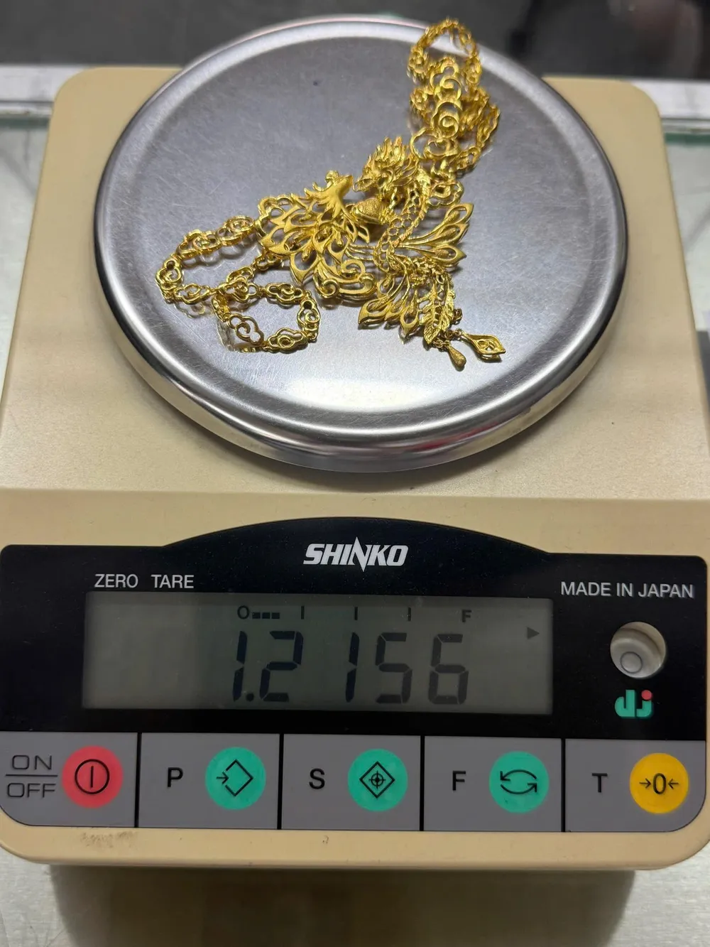 Tổng số vàng bị bà Hiền lấy vào khoảng 200 triệu đồng. Ảnh: CA tp-hcm-nu-giup-viec-trom-so-vang-hon-200-trieu-dong-roi-thach-thuc-cong-an (3).jpg