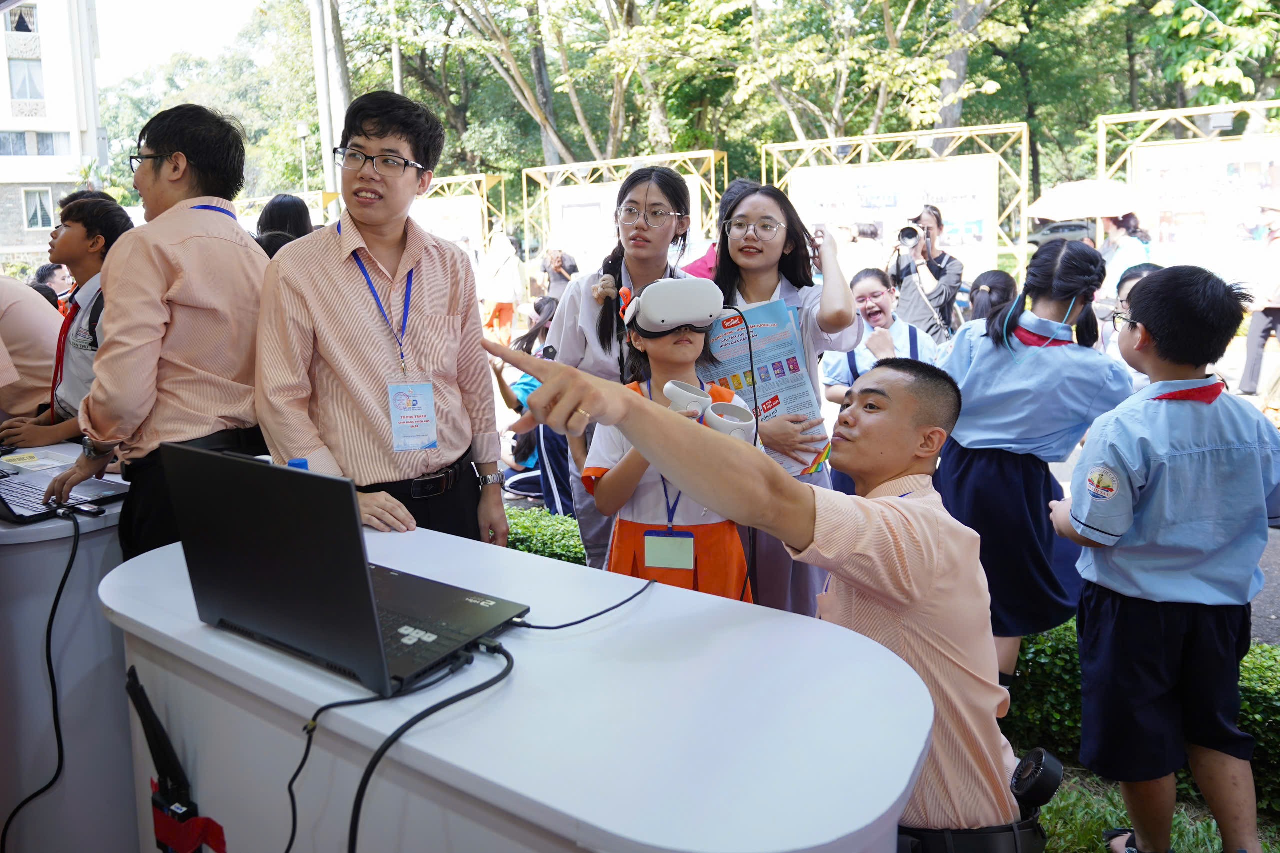 50 xe máy "bị bỏ rơi", tìm nạn nhân 4 vụ cướp giật 2 Thông tin nổi bật tại TPHCM ngày 10-12: 50 xe máy