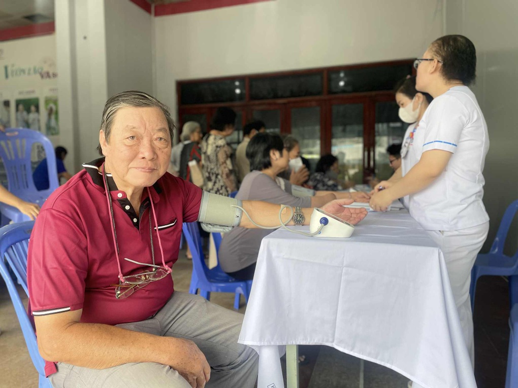 Đột quỵ tăng dịp cuối năm, bác sĩ giải thích điều nhiều người vẫn nhầm lẫn - 3