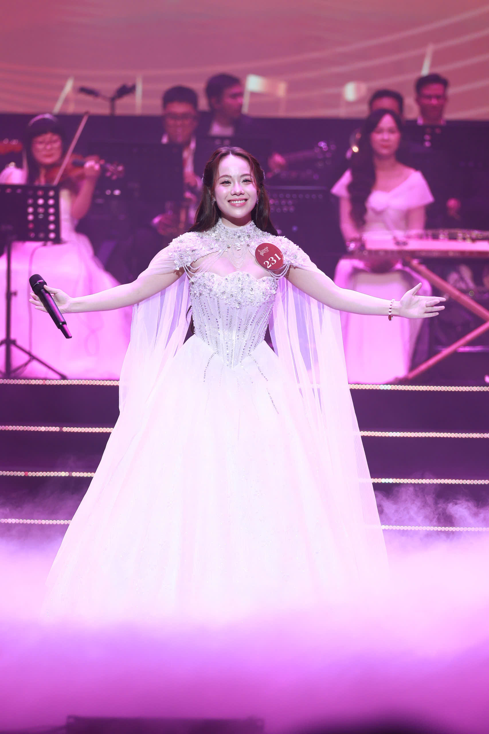 1765378331 48 Hau truong dem chung ket Tieng hat Ha Noi 2025