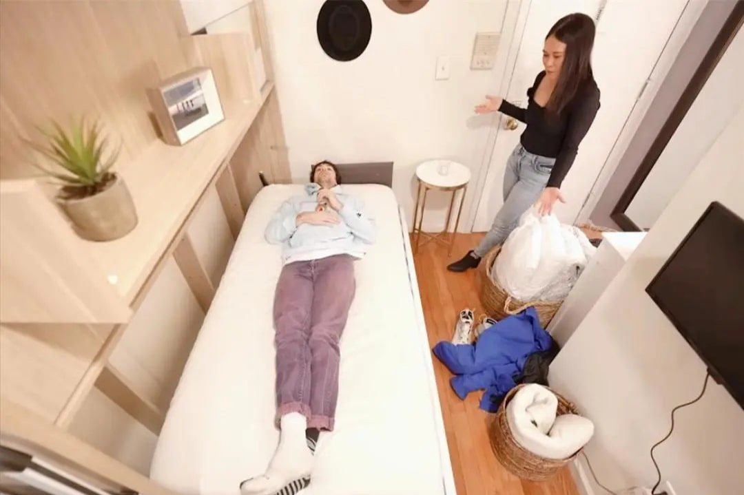 2 vợ chồng ở căn hộ 7m² vẫn thoải mái, 5 triệu người xem xin bái phục 18 1765387459 110 2 vo chong o can ho 7m² van thoai mai