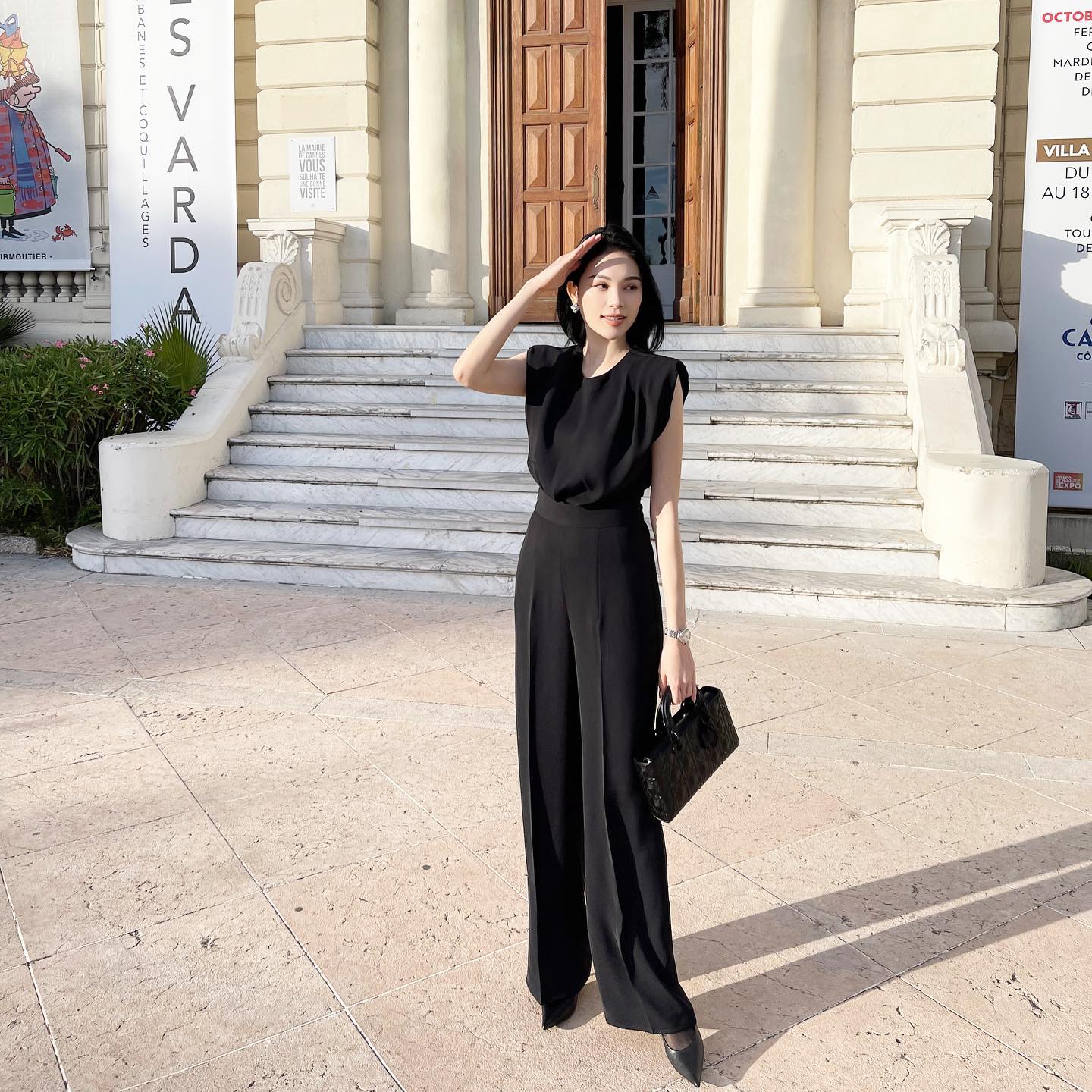 10 set đồ tối giản của nàng dâu hào môn Linh Rin: Không phô trương mà vẫn đẳng cấp chính là đây 3 10 set đồ tối giản của nàng dâu hào môn Linh Rin: Không phô trương mà vẫn đẳng cấp chính là đây - Ảnh 3.