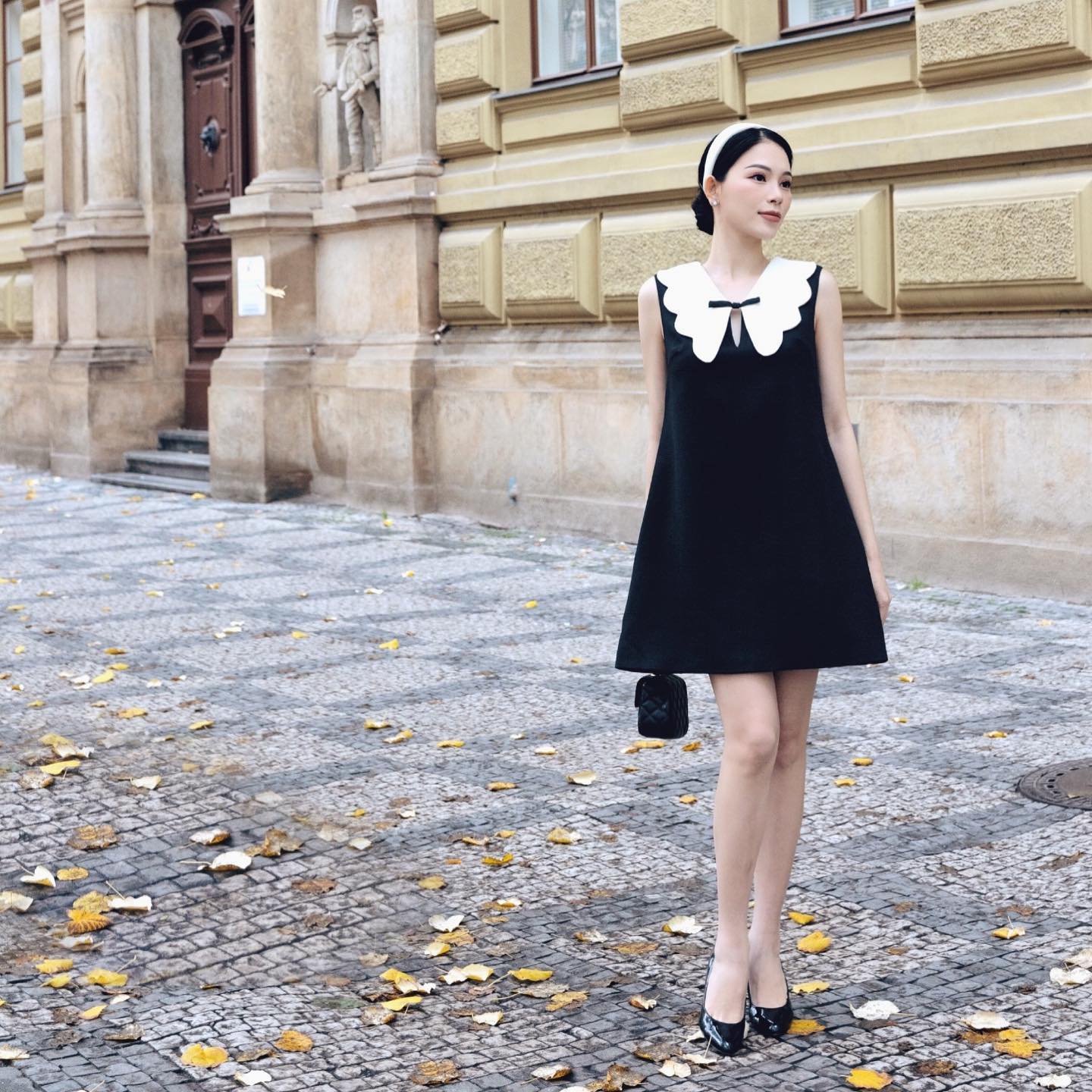 10 set đồ tối giản của nàng dâu hào môn Linh Rin: Không phô trương mà vẫn đẳng cấp chính là đây 4 10 set đồ tối giản của nàng dâu hào môn Linh Rin: Không phô trương mà vẫn đẳng cấp chính là đây - Ảnh 4.