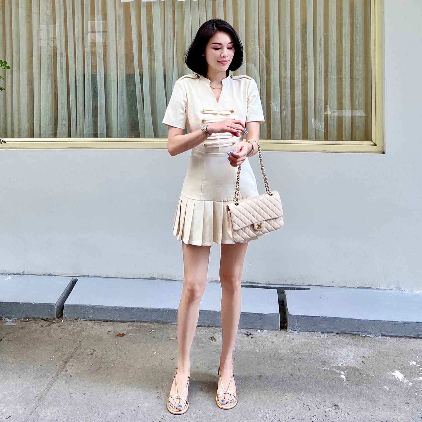 10 set đồ tối giản của nàng dâu hào môn Linh Rin: Không phô trương mà vẫn đẳng cấp chính là đây 6 10 set đồ tối giản của nàng dâu hào môn Linh Rin: Không phô trương mà vẫn đẳng cấp chính là đây - Ảnh 6.