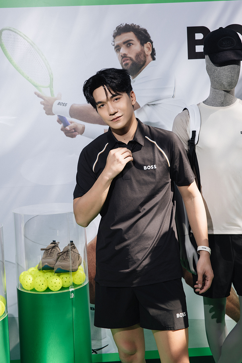 1765393481 514 Bo ba nam than Mua Do gay sot khi so