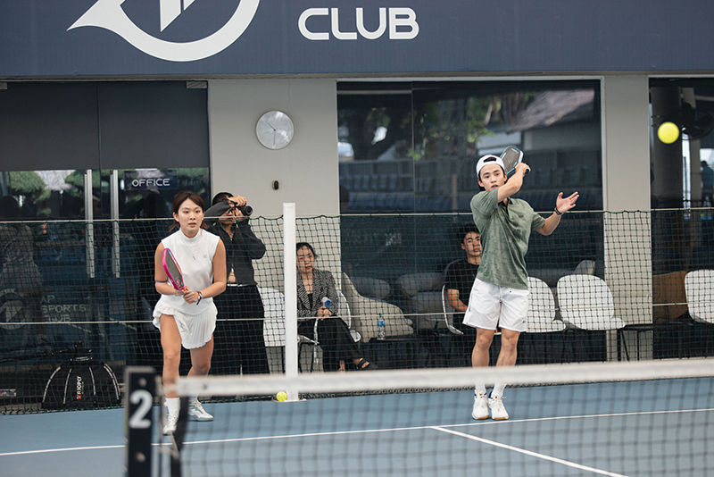 1765393484 174 Bo ba nam than Mua Do gay sot khi so