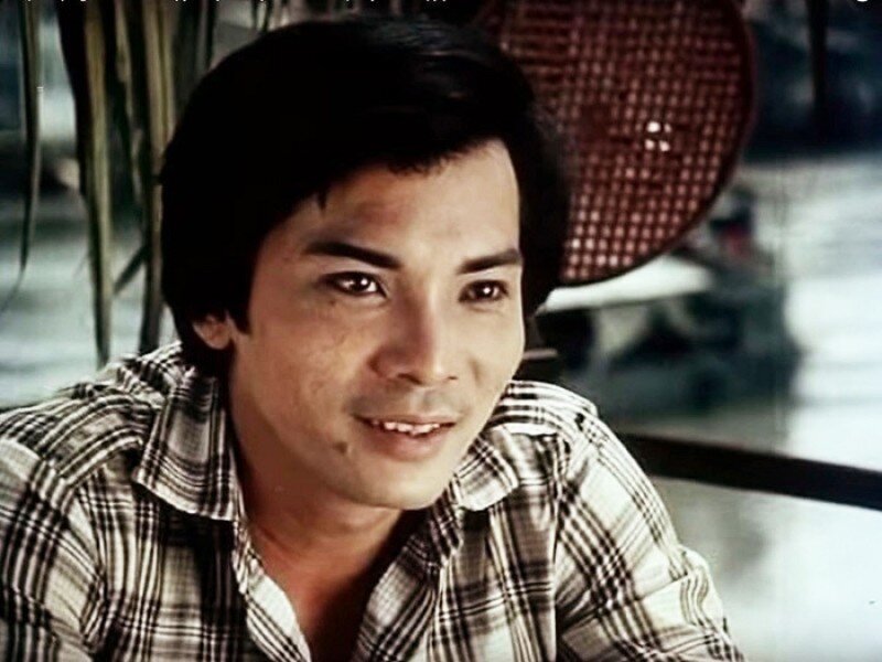 Đám tang Thương Tín: Cảnh nhà hiu quạnh gây xót xa, mẹ ruột 90 tuổi nay chịu cảnh mất con 8 Thương Tín từng là tài tử nổi tiếng một thời.