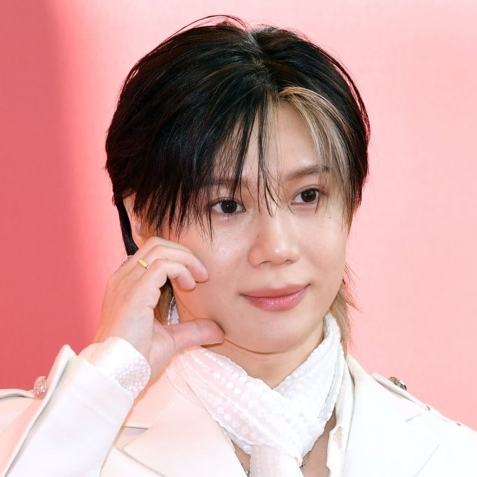 Màn tụt dốc nhan sắc thảm hại của nam ca sĩ T. hạng A gây choáng- Ảnh 4. Màn tụt dốc nhan sắc thảm hại của nam ca sĩ T. hạng A gây choáng- Ảnh 4.