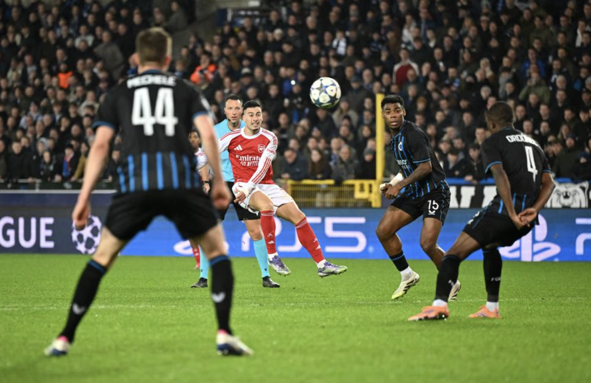 "Siêu dự bị" Madueke rực sáng, Arsenal nối dài mạch toàn thắng 4 1765411823 912 Sieu du bi Madueke ruc sang Arsenal noi dai mach