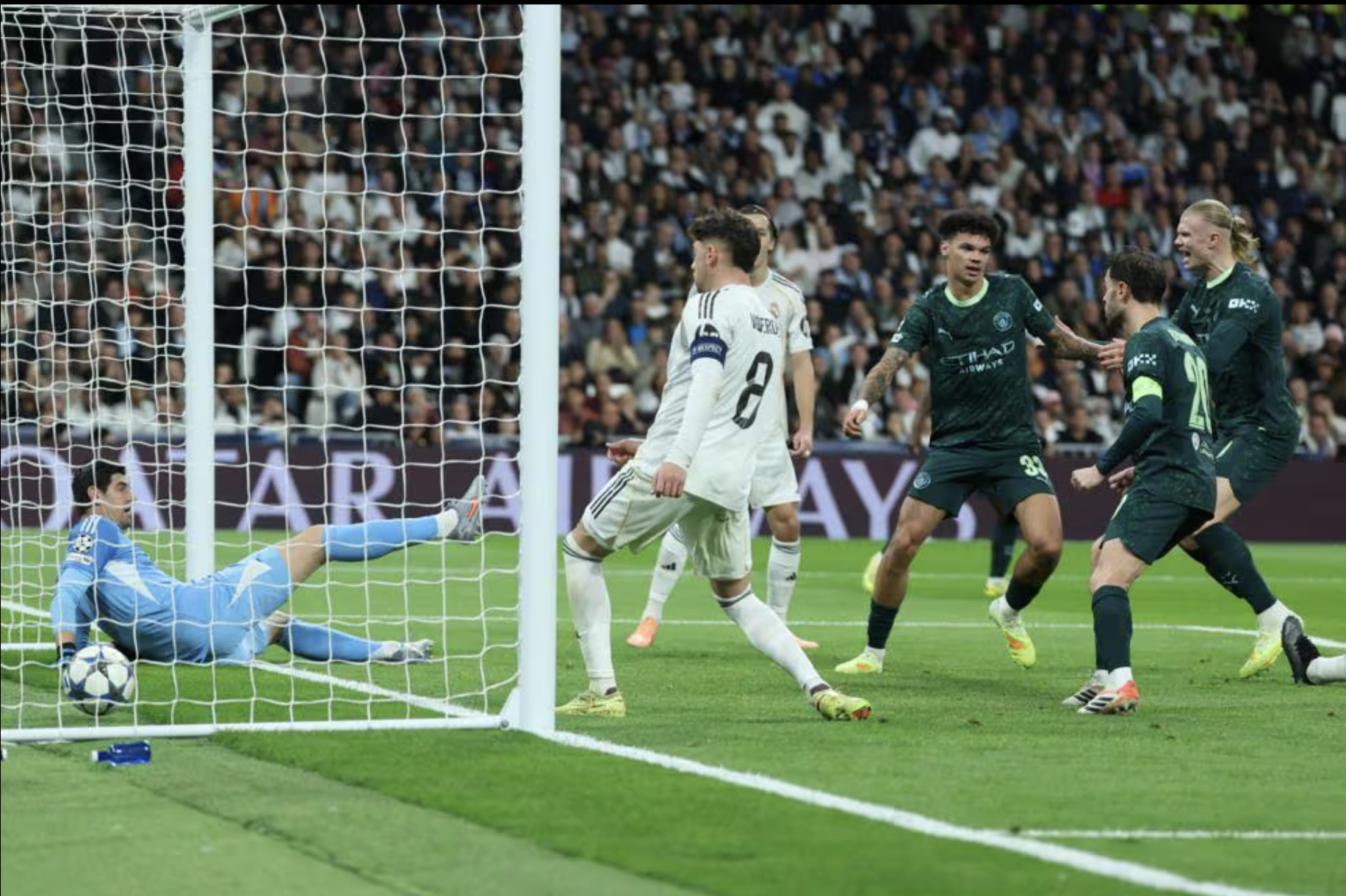 Haaland chạm tay kỳ tích, Man City đánh sập pháo đài Real Madrid 4 Haaland chạm tay kỳ tích, Man City đánh sập pháo đài Real Madrid - Ảnh 4.