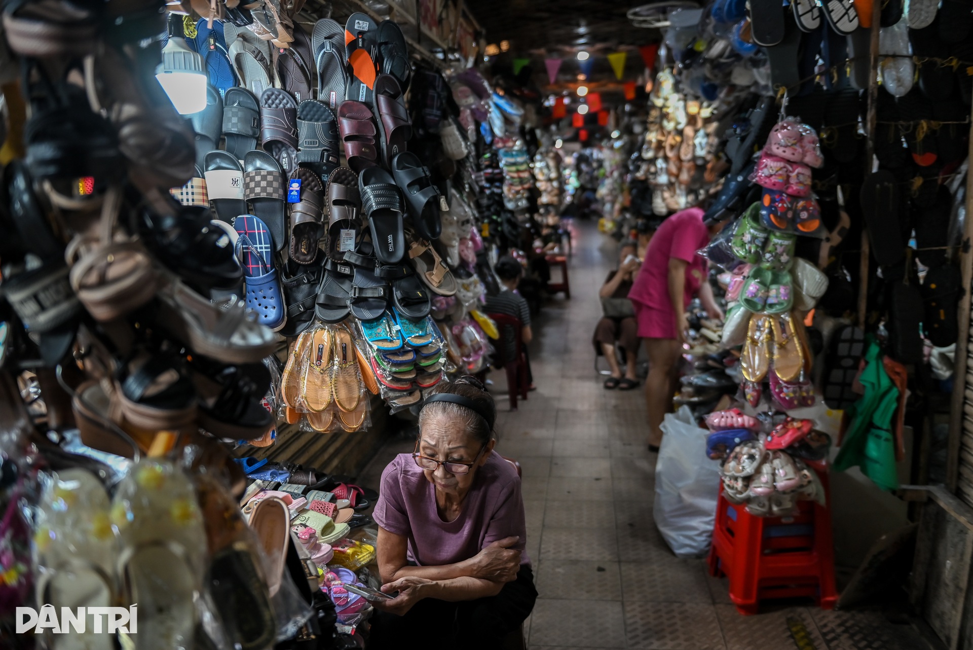 Ngắm chợ Tân Định, hơi thở Sài Gòn xưa giữa lòng đô thị - 7 Ngắm chợ Tân Định, hơi thở Sài Gòn xưa giữa lòng đô thị - 7