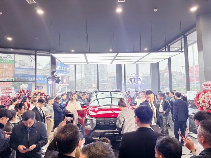 Mitsubishi Xforce đắt khách gần ngang Xpander, Destinator mới ra đã hút 2.000 đơn hàng 2 Mitsubishi Xforce đắt khách gần ngang Xpander, Destinator mới ra đã hút 2.000 đơn hàng - Ảnh 4.