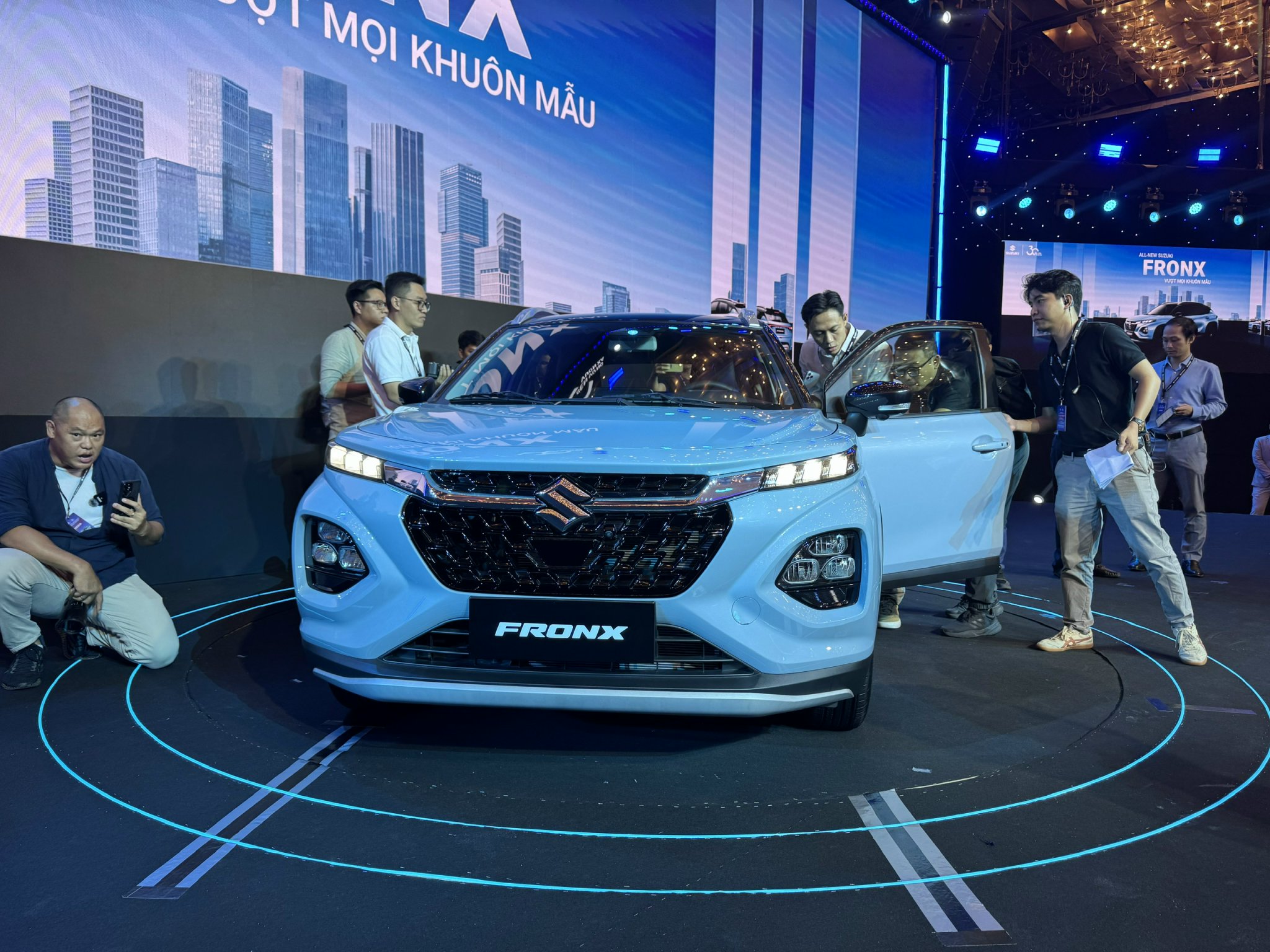 - Ảnh 3. - Ảnh 3.