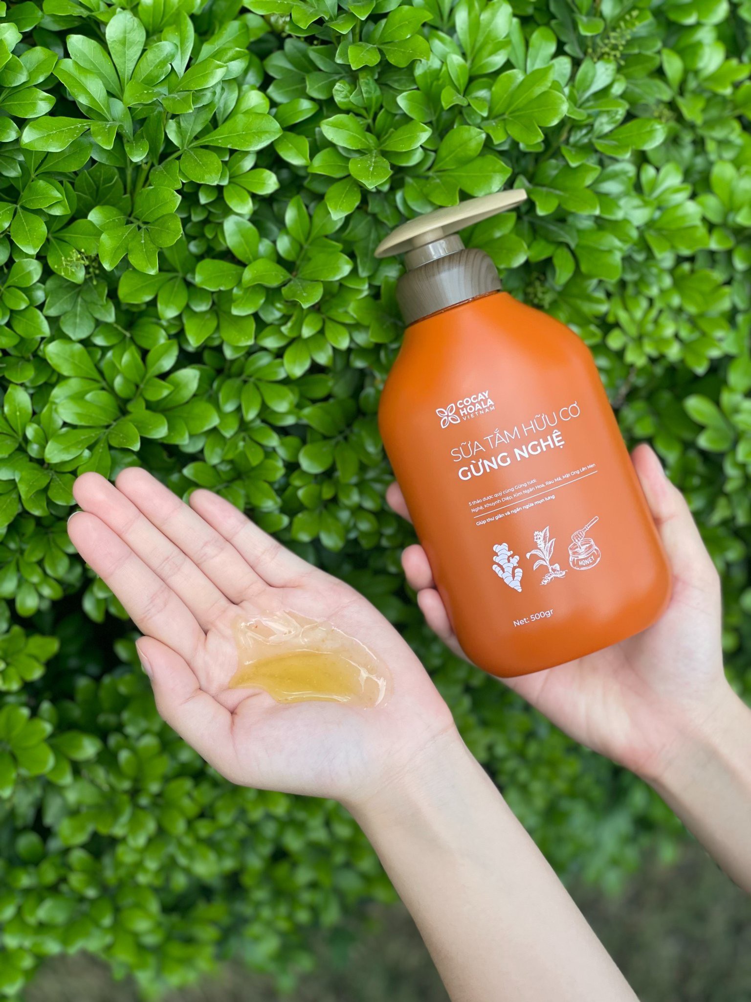 5 sữa tắm "made in Vietnam" giá bình dân, thơm lâu mà tắm xong da nhìn mướt mát đến là thích mắt 5 5 sữa tắm