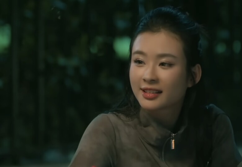 Cặp đôi đẹp nhất phim VTV hiện tại: Người là "tiểu thư" 2004 cực xinh, người là "Thiên Lôi" nặng ký nhất Táo Quân 6 Mya Trương gây ấn tượng mạnh nhờ khí chất mạnh mẽ.