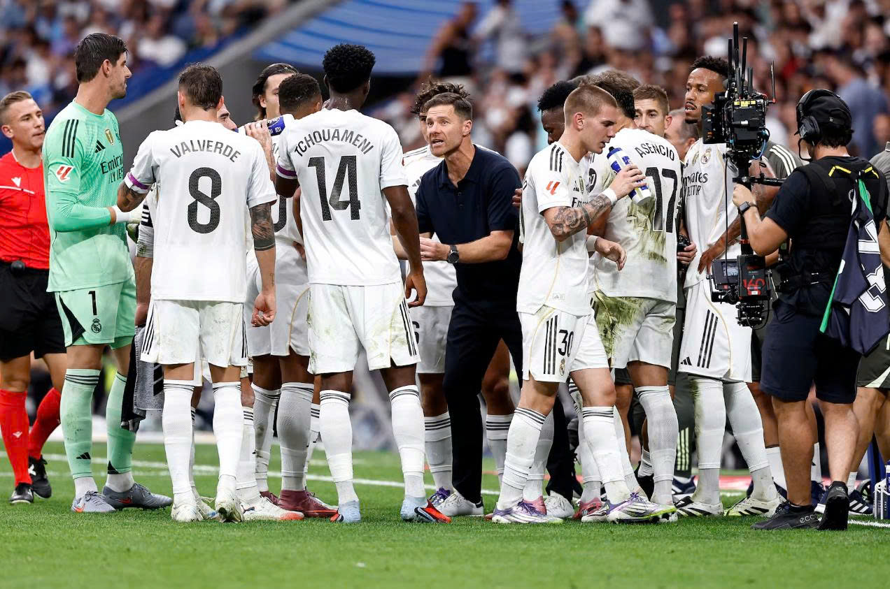 Tương lai bất định của Xabi Alonso tại Real Madrid 2 Tương lai bất định của Xabi Alonso tại Real Madrid - Ảnh 2.