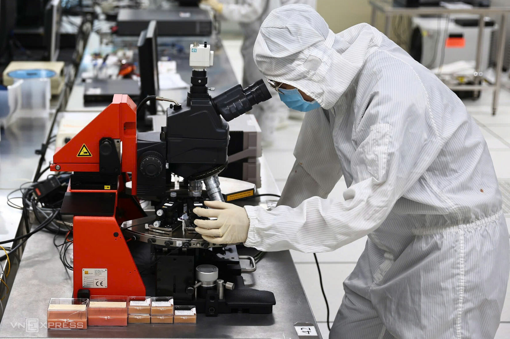 10 luật về khoa học công nghệ được thông qua năm 2025 2 1765438181 685 10 luat ve khoa hoc cong nghe duoc thong qua