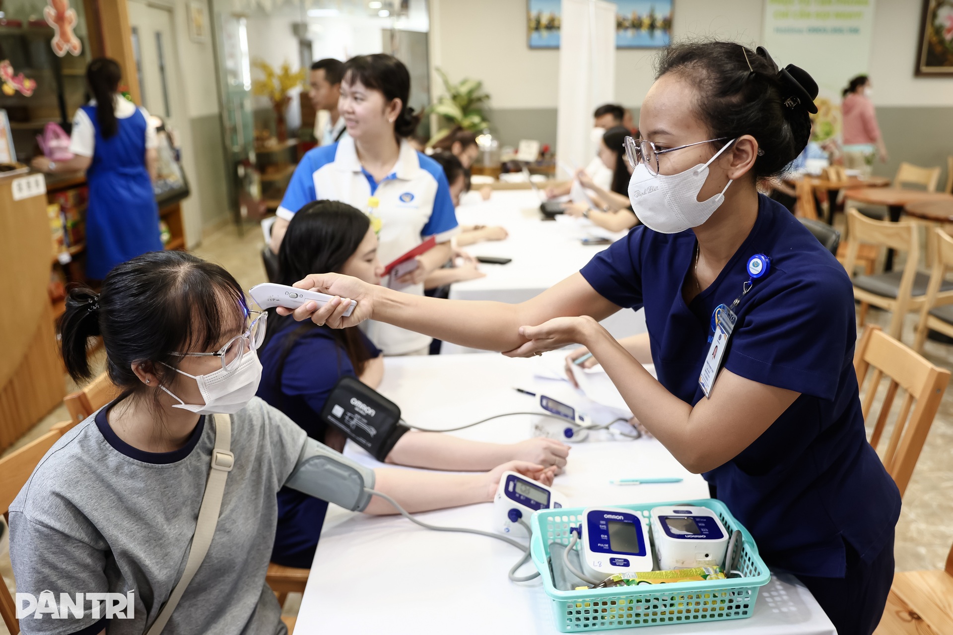 Lan tỏa yêu thương qua hoạt động hiến máu nhân đạo - 3 Lan tỏa yêu thương qua hoạt động hiến máu nhân đạo - 3